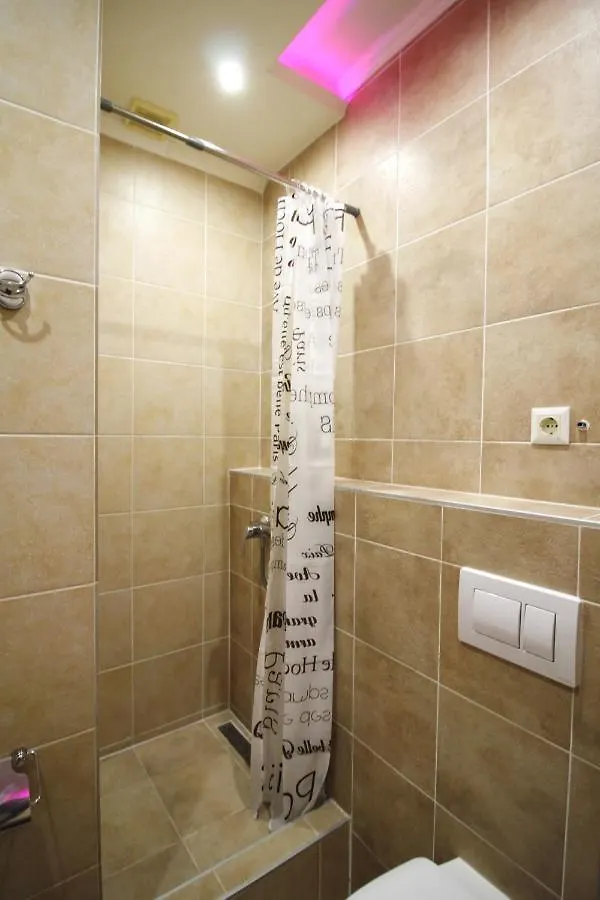 Апартаменты На Ахматовой Kijów Apartament